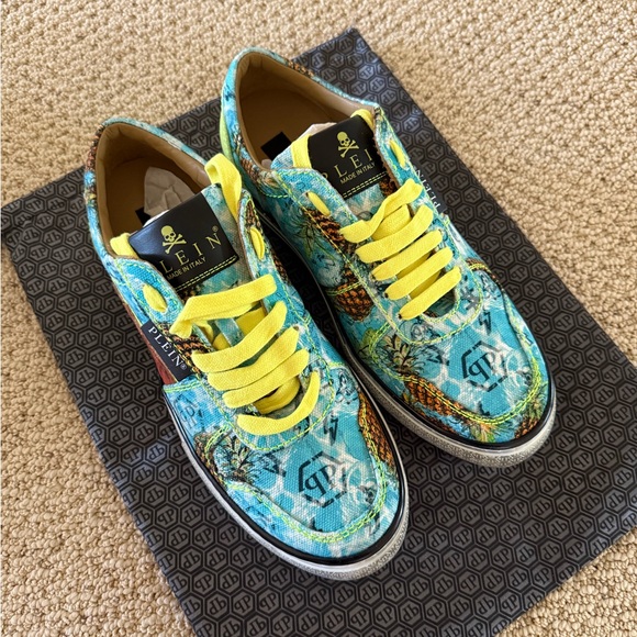 NEW Philipp Plein Flame Print Lo-Top Sneakers Size 41 IT8 US